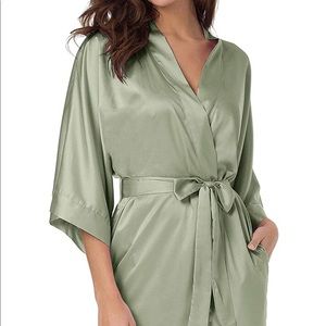 BNWT XL Sage Green Bridesmaid Kimono Wedding Bride